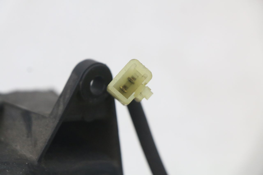 photo de FAROL DIANTEIRO KAWASAKI GTR 1000 (1994 - 2004) - Pontos de fixação