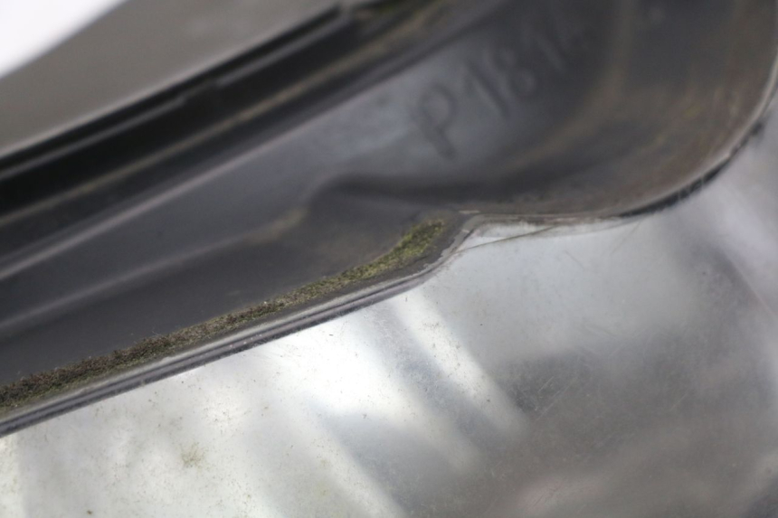 photo de FAROL DIANTEIRO KAWASAKI ZR7 ZR-7 S 750 (1999 - 2004) - Zoom do estado de desgaste