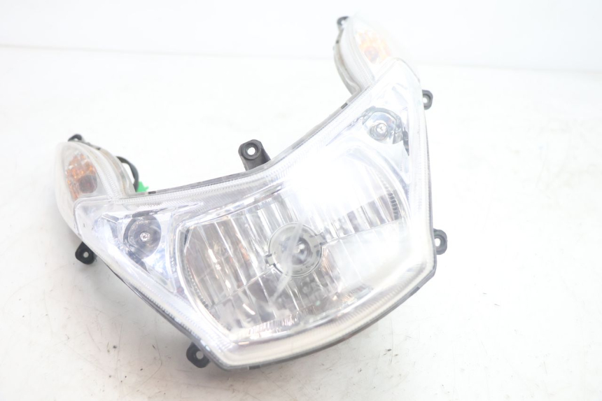 photo de FAROL DIANTEIRO PEUGEOT KISBEE 2T 50 (2010 - 2017) - Detalhe da peça