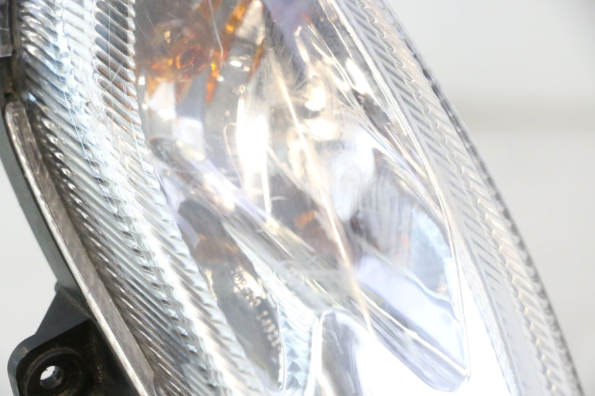 photo de FAROL DIANTEIRO PEUGEOT KISBEE 2T 50 (2010 - 2017) - Outro ângulo de visão