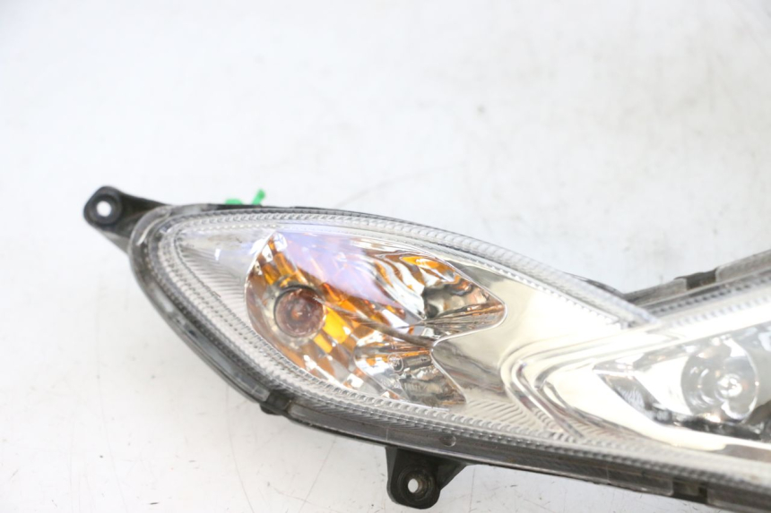 photo de FAROL DIANTEIRO PEUGEOT KISBEE 4T 50 (2010 - 2017) - Inspeção visual