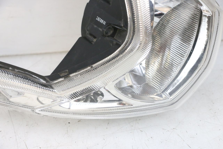 photo de FAROL DIANTEIRO PEUGEOT KISBEE 4T 50 (2010 - 2017) - Ângulo alternativo