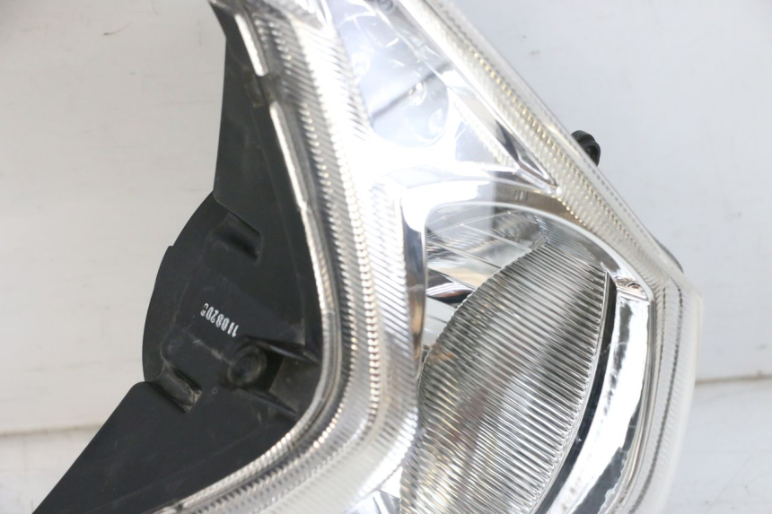 photo de FAROL DIANTEIRO PEUGEOT KISBEE 4T 50 (2010 - 2017) - Zoom de qualidade