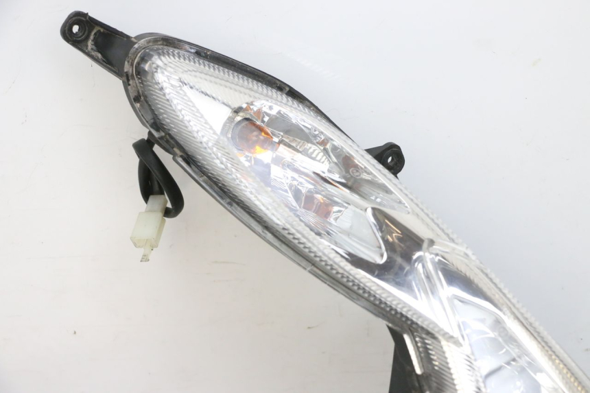 photo de FAROL DIANTEIRO PEUGEOT KISBEE 4T 50 (2010 - 2017) - Vista de perfil