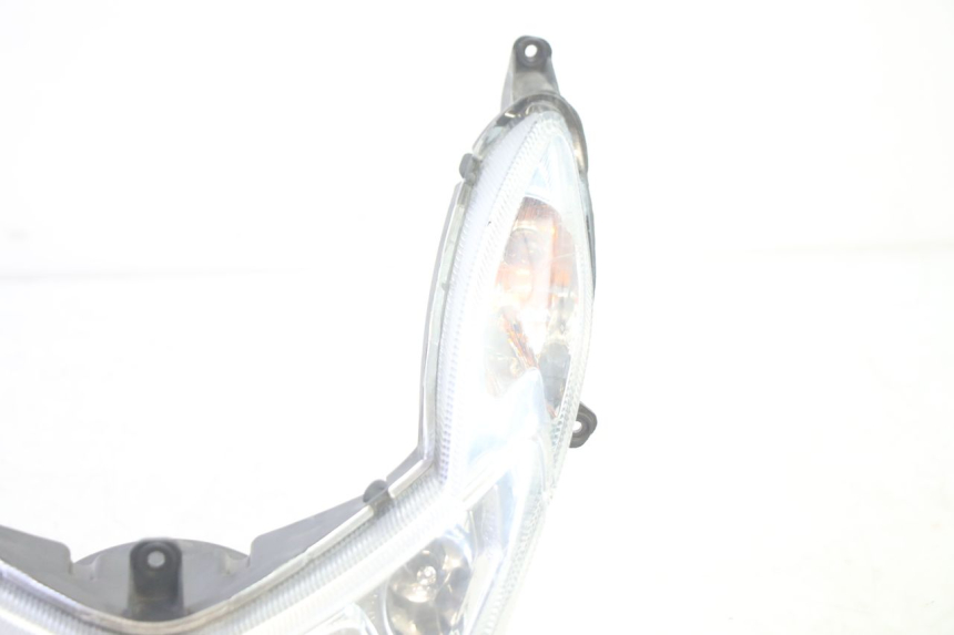 photo de FAROL DIANTEIRO PEUGEOT KISBEE 4T 50 (2018 - 2022) - Estado da superfície