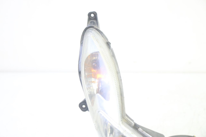 photo de FAROL DIANTEIRO PEUGEOT KISBEE 4T 50 (2010 - 2017) - Detalhe da peça