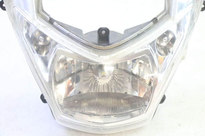 photo de FAROL DIANTEIRO PEUGEOT KISBEE 4T 50 (2010 - 2017) - Zoom do estado de desgaste