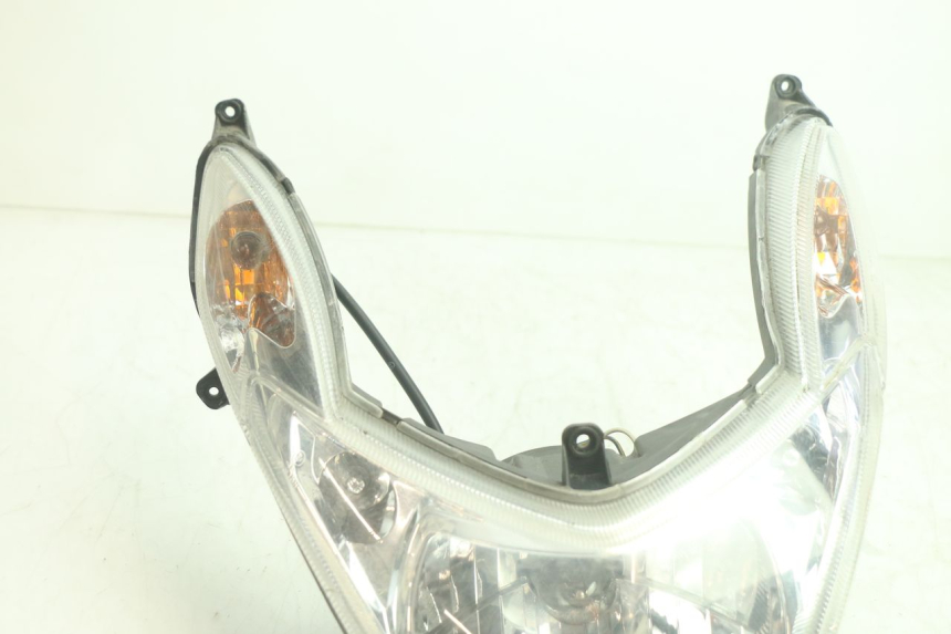 photo de FAROL DIANTEIRO PEUGEOT KISBEE 4T 50 (2018 - 2022) - Detalhe da peça