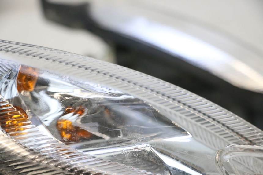 photo de FAROL DIANTEIRO PEUGEOT KISBEE 4T 50 (2018 - 2022) - Pontos de fixação