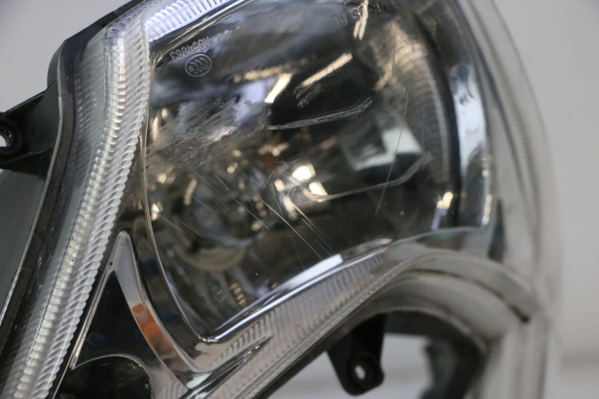 photo de FAROL DIANTEIRO PEUGEOT KISBEE 4T 50 (2010 - 2017) - Vista do produto