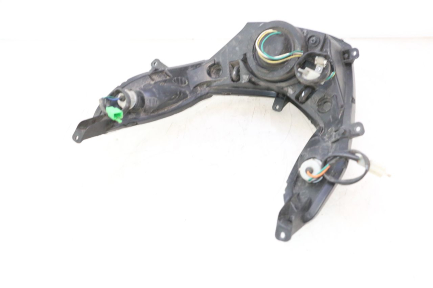 photo de FAROL DIANTEIRO PEUGEOT KISBEE 4T 50 (2010 - 2017) - Zoom do estado de desgaste