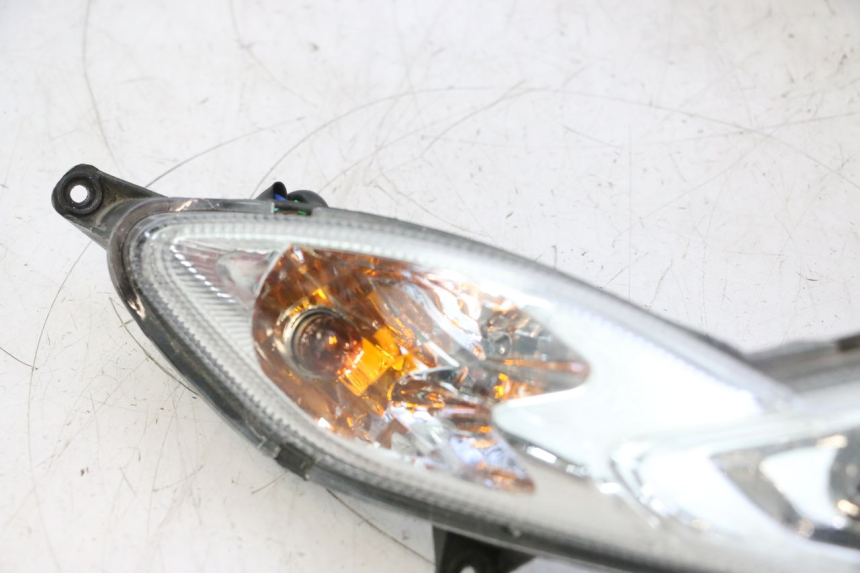 photo de FAROL DIANTEIRO PEUGEOT KISBEE 4T 50 (2023 - 2026) - Inspeção visual