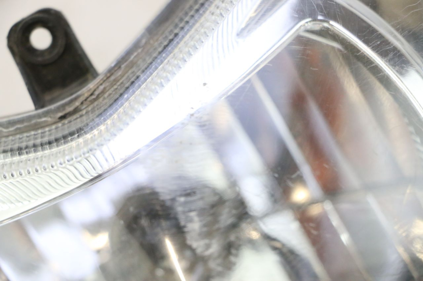 photo de FAROL DIANTEIRO PEUGEOT KISBEE 4T 50 (2023 - 2026) - Vista de perfil