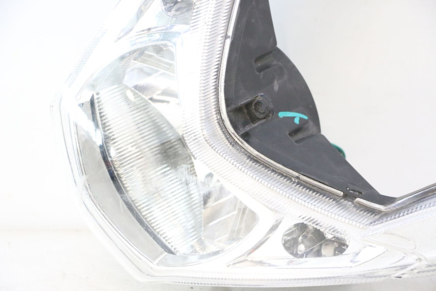 photo de FAROL DIANTEIRO PEUGEOT KISBEE 4T 50 (2023 - 2026) - Outro ângulo de visão