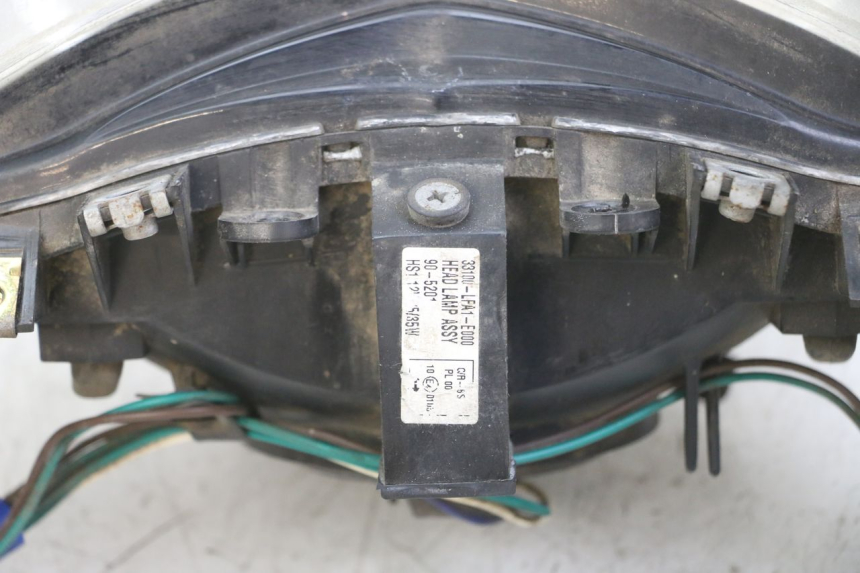 photo de FAROL DIANTEIRO KYMCO DINK 4T 50 (2007 - 2018) - Detalhes característicos