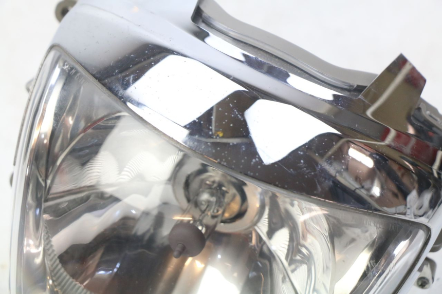 photo de FAROL DIANTEIRO PIAGGIO LIBERTY IGET 4T 50 (2015 - 2020) - Zoom do estado de desgaste