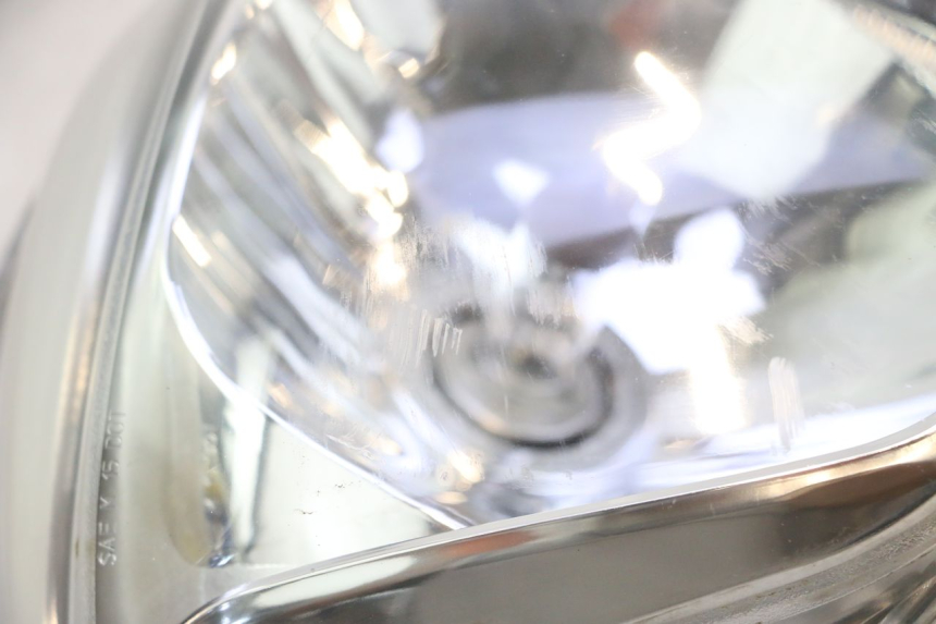 photo de FAROL DIANTEIRO PIAGGIO LIBERTY IGET 4T 50 (2015 - 2020) - Detalhes característicos