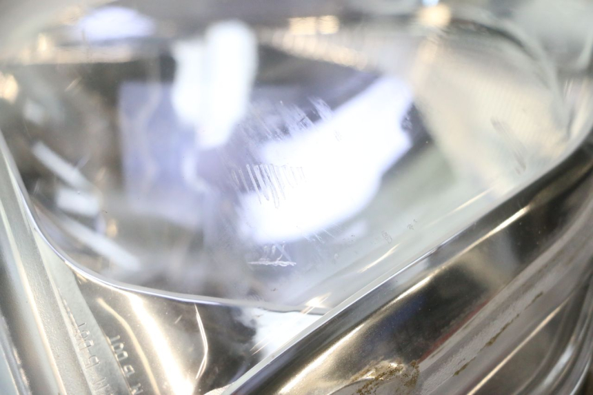 photo de FAROL DIANTEIRO PIAGGIO LIBERTY IGET 4T 50 (2015 - 2020) - Outro ângulo de visão