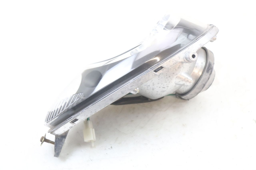 photo de FAROL DIANTEIRO SYM MIO 50 (2011 - 2017) - Estado da superfície