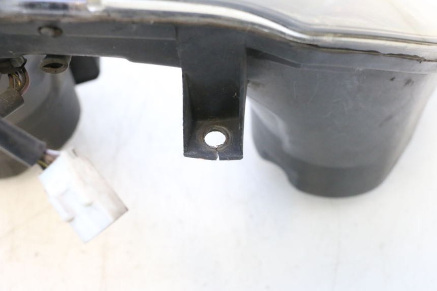 photo de FAROL DIANTEIRO PIAGGIO MP3 RL 250 (2006 - 2010) - Ampliação dos componentes
