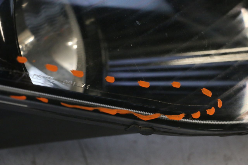 photo de FAROL DIANTEIRO PIAGGIO MP3 RL 250 (2006 - 2010) - Outro ângulo de visão
