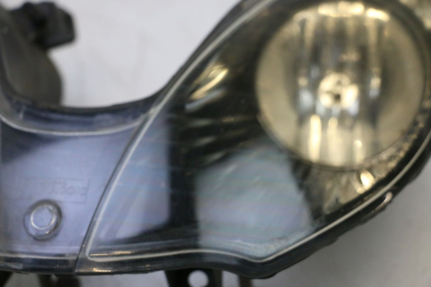 photo de FAROL DIANTEIRO PIAGGIO MP3 RL 250 (2006 - 2010) - Marcações e referências