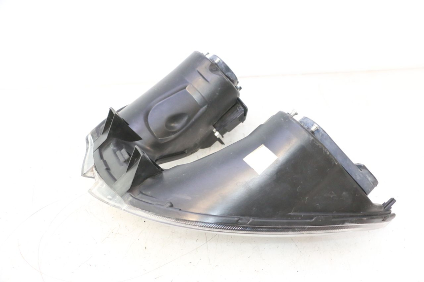 photo de FAROL DIANTEIRO PIAGGIO MP3 500 (2016 - 2018) - Ampliação dos componentes