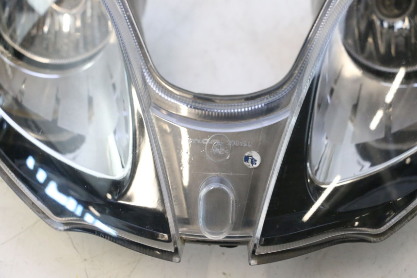photo de FAROL DIANTEIRO PIAGGIO MP3 500 (2016 - 2018) - Outro ângulo de visão
