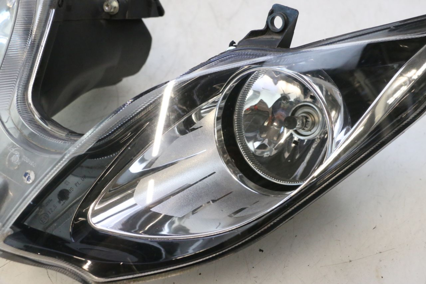 photo de FAROL DIANTEIRO PIAGGIO MP3 500 (2016 - 2018) - Ampliação técnica