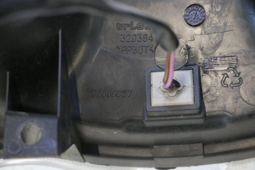 photo de FAROL DIANTEIRO PIAGGIO MP3 500 (2016 - 2018) - Marcações e referências