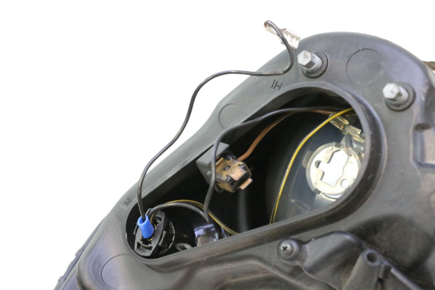 photo de FAROL DIANTEIRO PIAGGIO MP3 125 (2006 - 2014) - Peça verificada