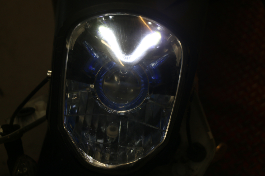 photo de FAROL DIANTEIRO YAMASAKI MSX 50 (2013 - 2022) - Vista do produto