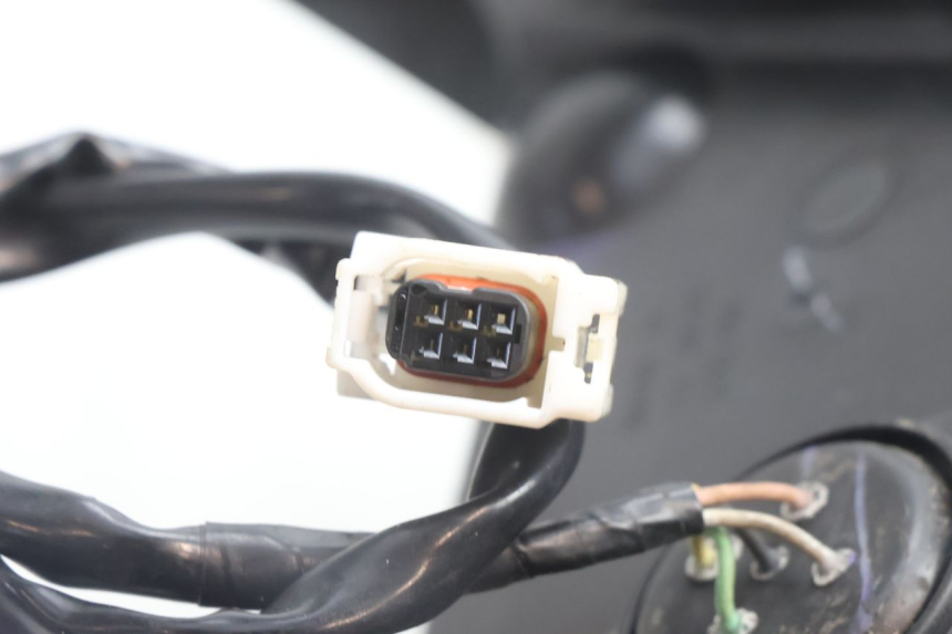 photo de FAROL DIANTEIRO YAMAHA N-MAX NMAX 125 (2021 - 2024) - Estado da superfície