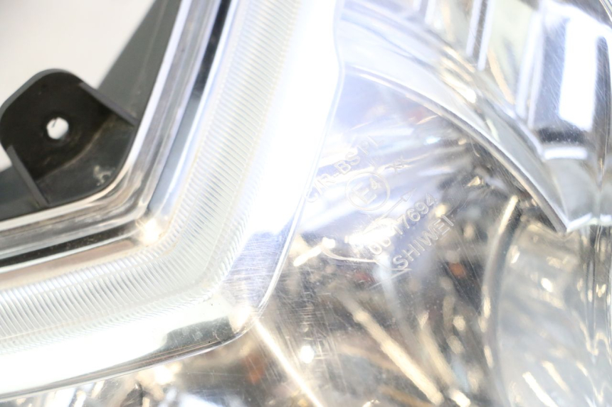 photo de FAROL DIANTEIRO IMF INDUSTRIE NEW PACH 2T 50 (2014 - 2020) - Zoom do estado de desgaste
