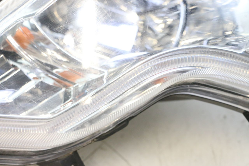 photo de FAROL DIANTEIRO IMF INDUSTRIE NEW PACH 2T 50 (2014 - 2020) - Estado da superfície