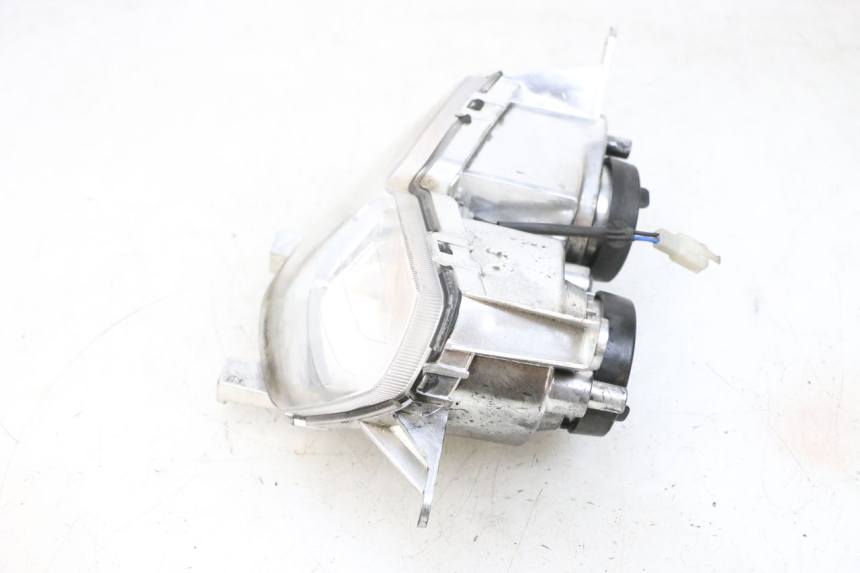photo de FAROL DIANTEIRO PIAGGIO NEW TYPHOON 50 (2018 - 2021) - Estado da superfície