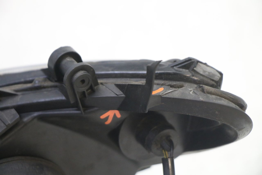 photo de FAROL DIANTEIRO PIAGGIO NRG POWER PUREJET 50 (2018 - 2021) - Pontos de fixação