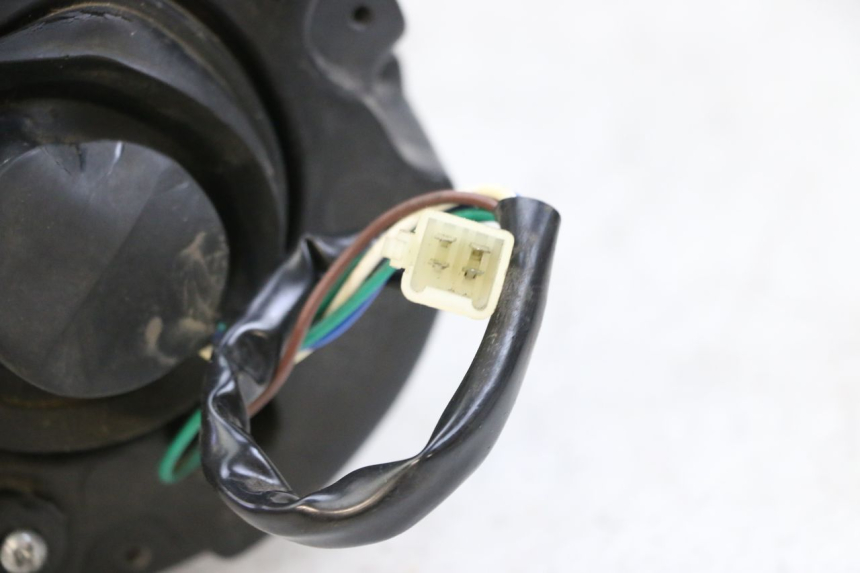 photo de FAROL DIANTEIRO JM MOTORS OLDIES GT 4T 50 (2018 - 2025) - Pontos de fixação
