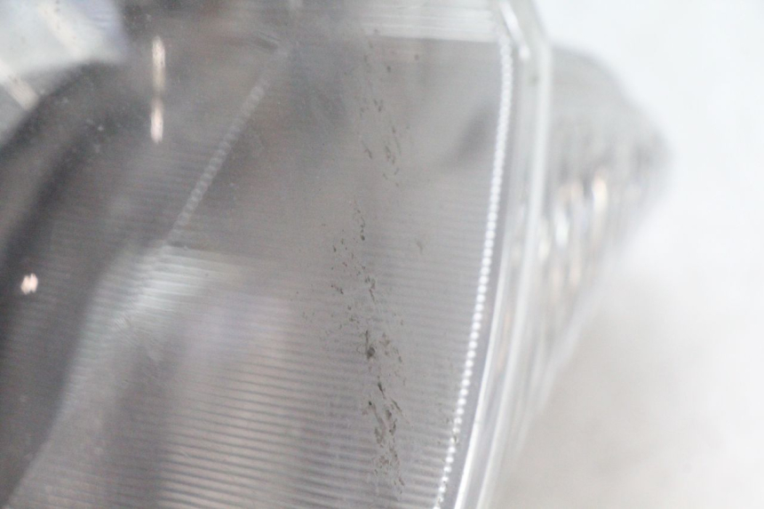 photo de FAROL DIANTEIRO HONDA PCX (JF28) 125 (2009 - 2011) - Outro ângulo de visão