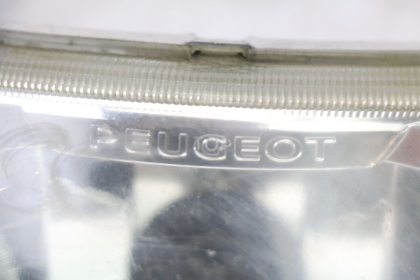 photo de FAROL DIANTEIRO PEUGEOT BELVILLE 125 (2017 - 2021) - Ampliação técnica