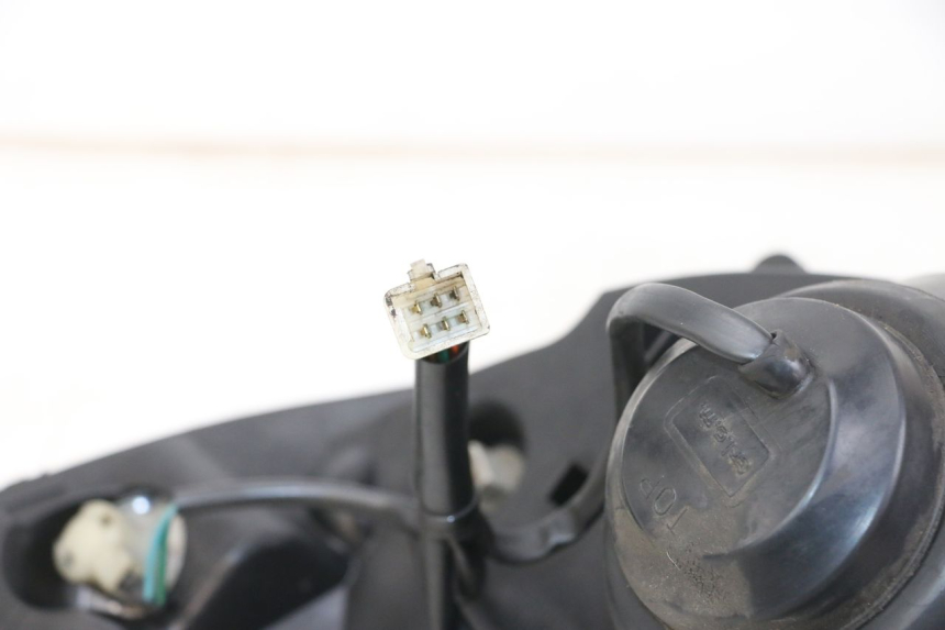 photo de FAROL DIANTEIRO PEUGEOT ELYSTAR 125 (2002 - 2007) - Ampliação técnica