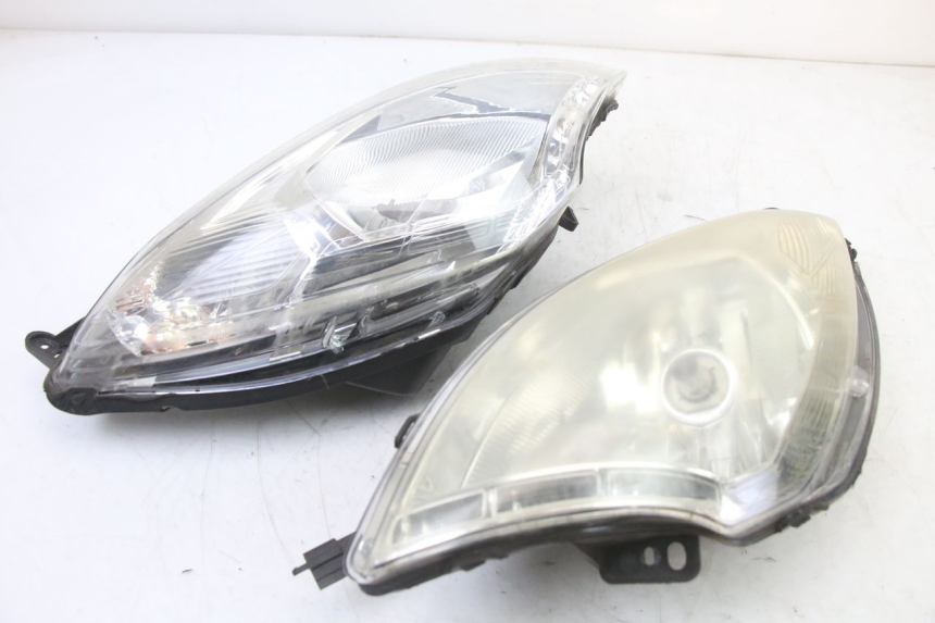 photo de FAROL DIANTEIRO PEUGEOT SATELIS 125 (2013 - 2018) - Outro ângulo de visão