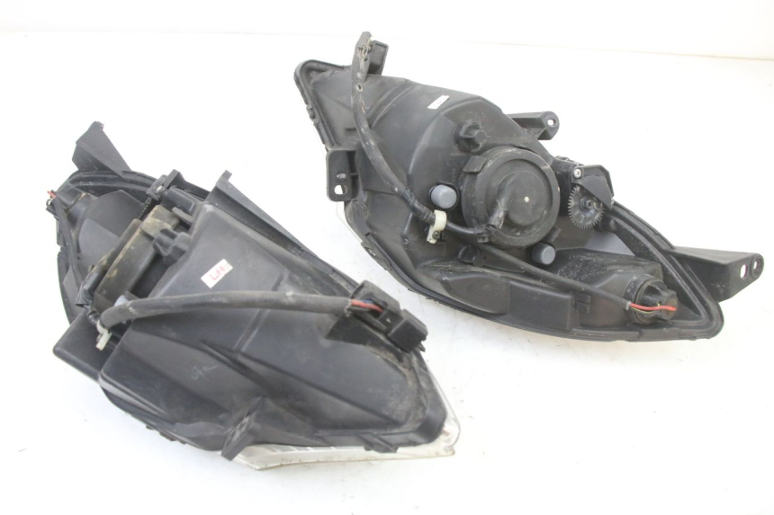photo de FAROL DIANTEIRO PEUGEOT SATELIS 125 (2013 - 2018) - Vista geral
