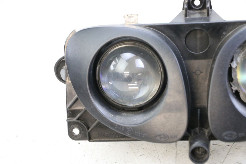 photo de FAROL DIANTEIRO PEUGEOT TKR TREKKER FURIOUS 50 (2005 - 2014) - Estado da superfície