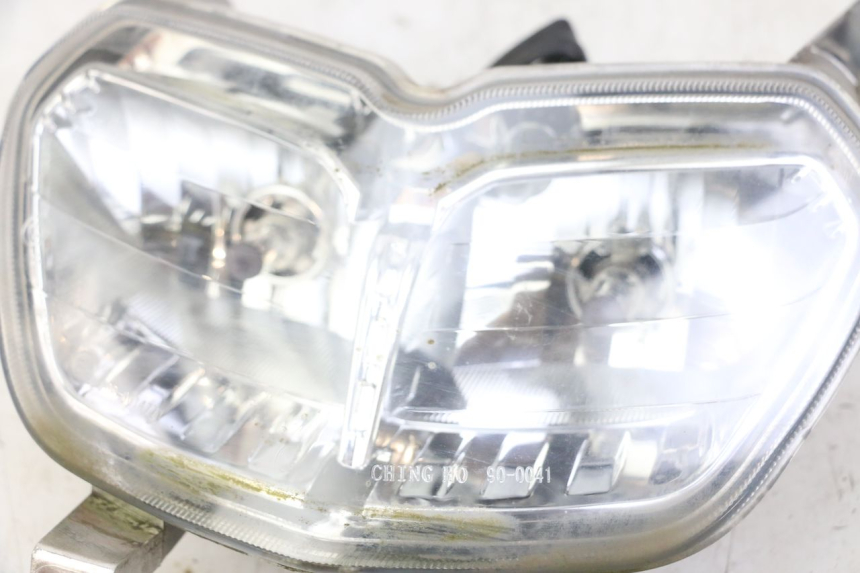 photo de FAROL DIANTEIRO PIAGGIO NEW TYPHOON 50 (2010 - 2017) - Outro ângulo de visão