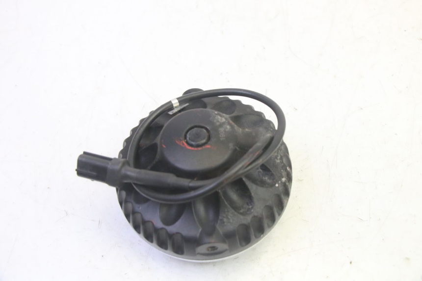 photo de FAROL DIANTEIRO LIGIER PULSE 3 1 (2014 - 2020) - Outro ângulo de visão