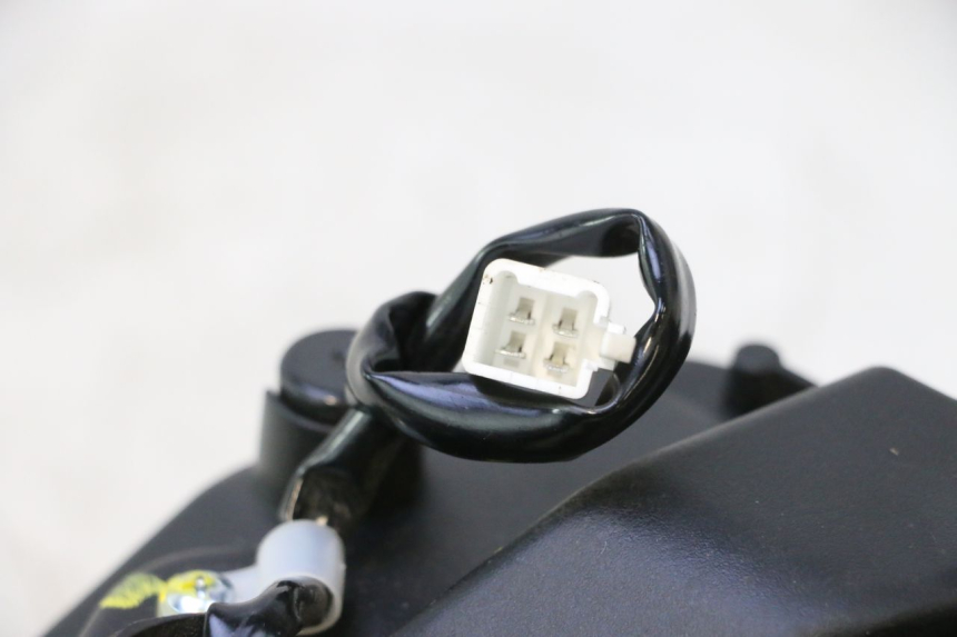 photo de FAROL DIANTEIRO JM MOTORS R-MAX TECH 50 (2024 - 2026) - Peça verificada
