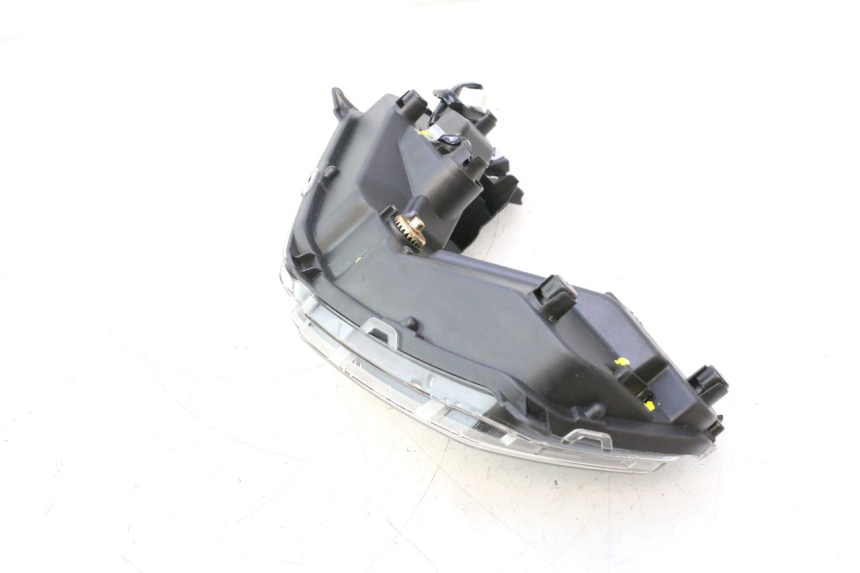 photo de FAROL DIANTEIRO JM MOTORS R-MAX TECH 50 (2024 - 2026) - Marcações e referências
