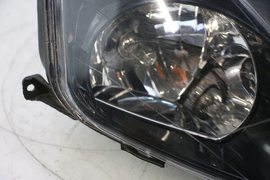 photo de FAROL DIANTEIRO ORCAL RAPTOR 50 (2015 - 2021) - Ângulo alternativo