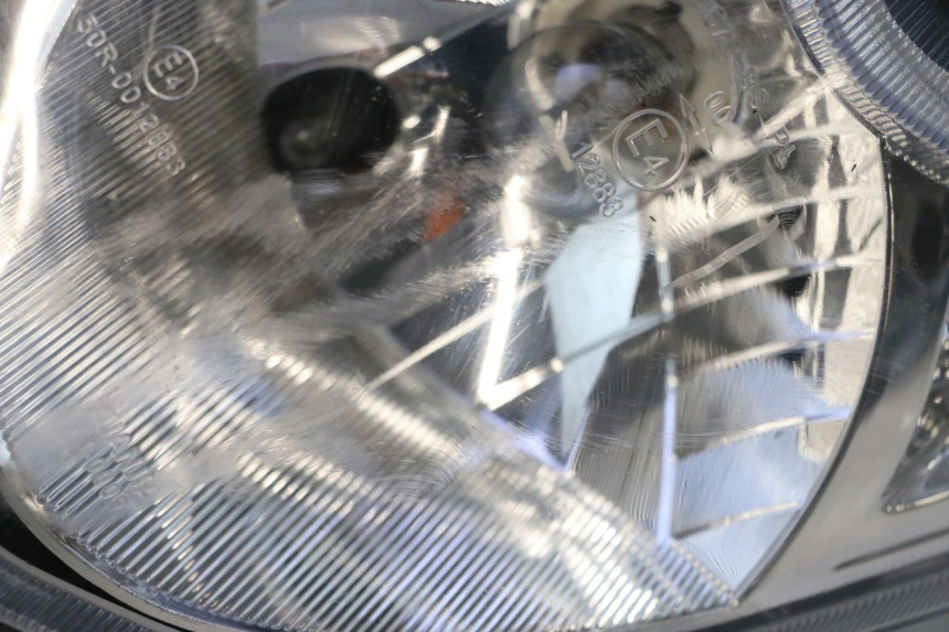 photo de FAROL DIANTEIRO LAZIO RENO 50 (2016 - 2021) - Zoom do estado de desgaste